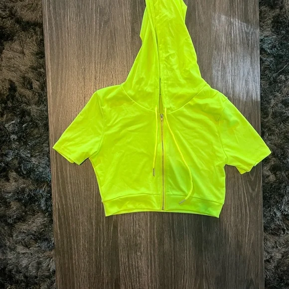 Two piece hoodie short set - Picture 3 of 4